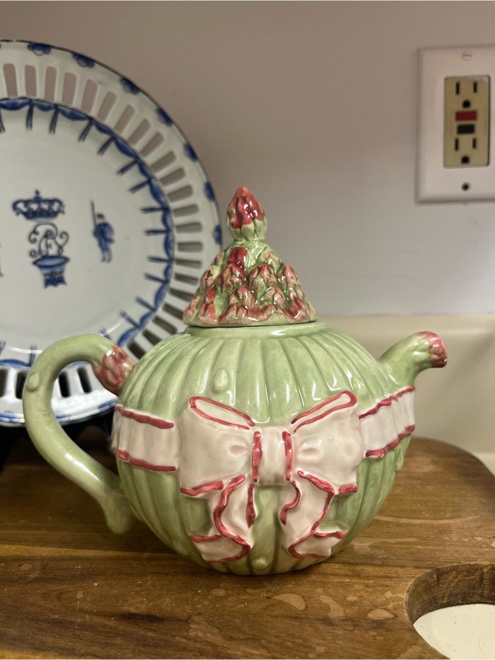 Antique Fitz & Floyd Omnibus OCI Asparagus Bow Teapot